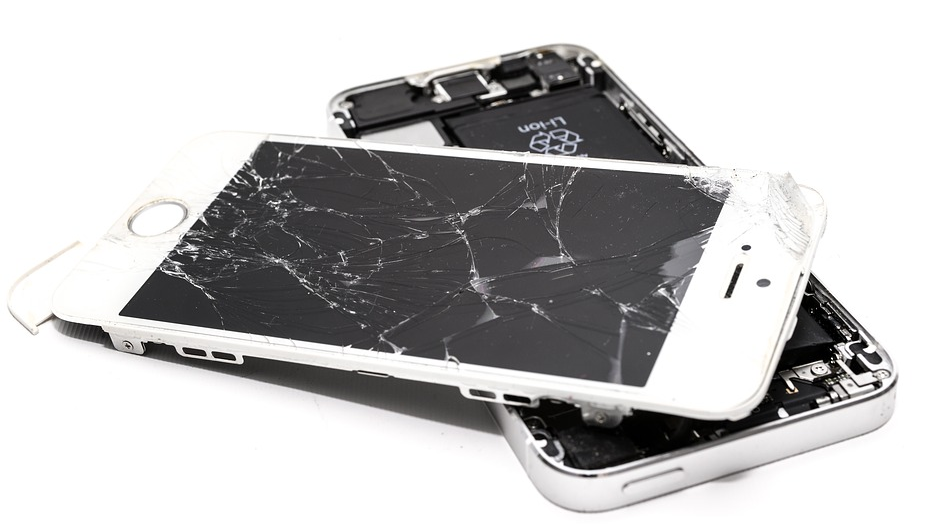 broken phone screen
