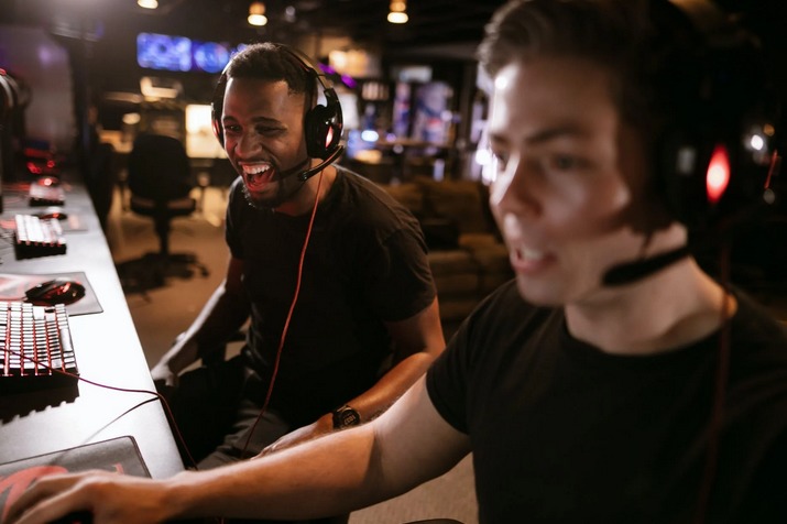gamers playing